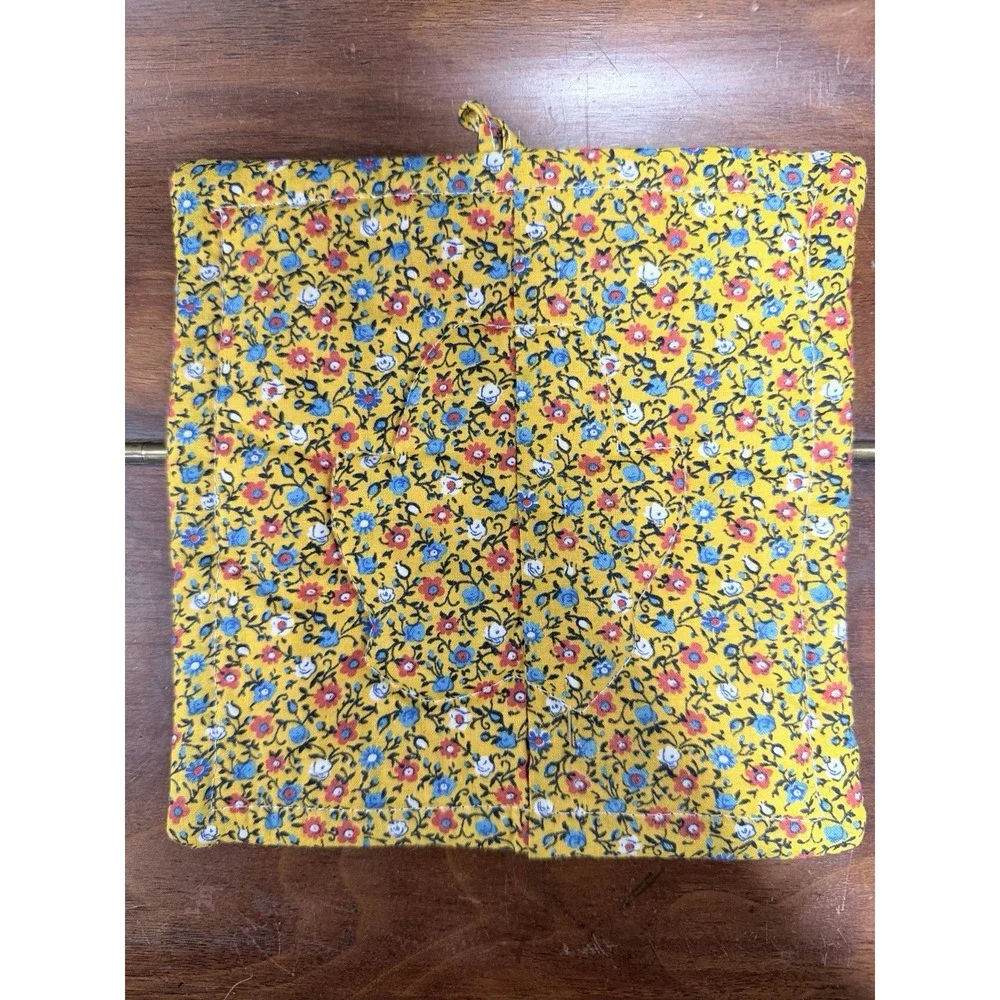 Vintage 3-Quilted Pot Holders
